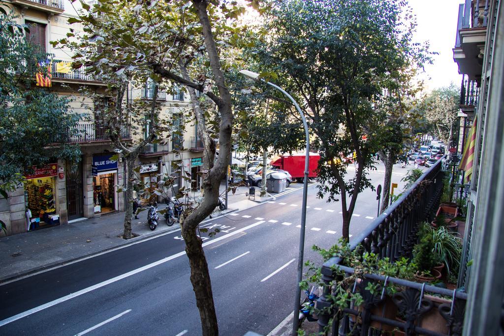 Hostal Aribau Barcelona Exterior foto